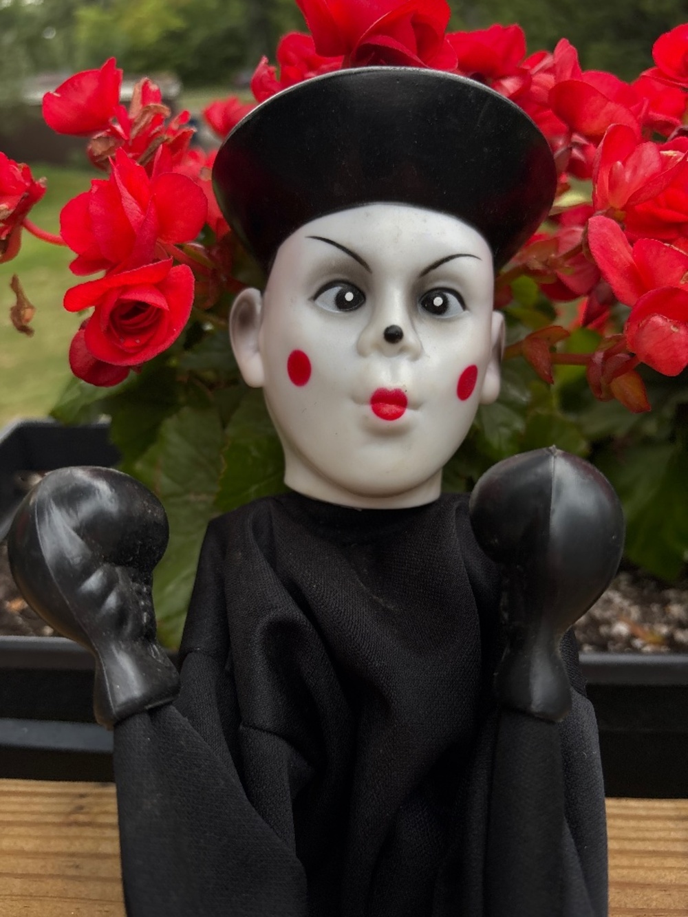Rojus Boxing Puppet Hopping Ghost